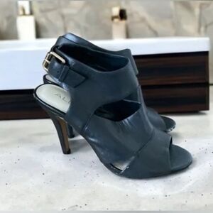 Woman High heeled Shoes